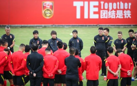 乐鱼app体育官方网站入口-国足今夜西征大名单难产 四大伤员暂定不打对抗赛